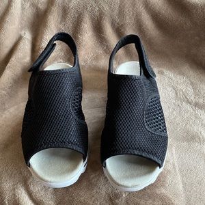 Propet, black mesh-lined sandals. Size 7.5